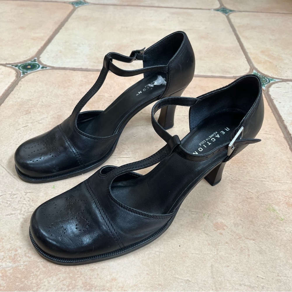 Kenneth Cole Mary Jane style heels